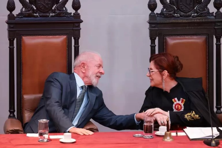 ‘Sou feminista’ diz a primeira presidente do STM